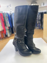 Load image into Gallery viewer, Fly London pull on boots 39