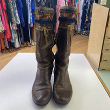 Load image into Gallery viewer, Browns zip up boots 39
