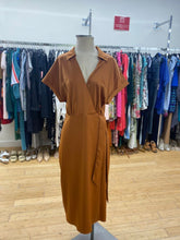 Load image into Gallery viewer, Mango satiny dress 8