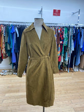 Load image into Gallery viewer, Banana Republic (outlet) microsuede dress 6