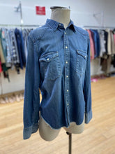 Load image into Gallery viewer, TNA Golden denim top M