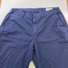 Load image into Gallery viewer, Gap Downtown Khaki pants 16