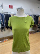 Load image into Gallery viewer, RW&CO cotton/silk blend top M