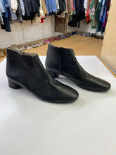 Load image into Gallery viewer, Amalfi ankle boots 12