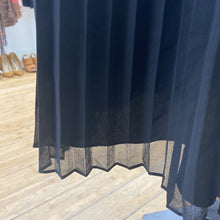 Load image into Gallery viewer, Twik/Simons pleated flowy skirt S