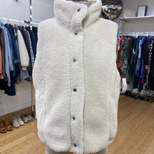 Load image into Gallery viewer, Lucky Brand reversible vest S/M