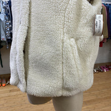 Load image into Gallery viewer, Lucky Brand reversible vest S/M