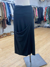 Load image into Gallery viewer, Kaliyana mazi skirt 1