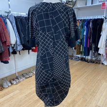 Load image into Gallery viewer, Annie 50 button back dress XS