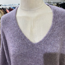 Load image into Gallery viewer, Boss wool/alpaca/blend sweater L