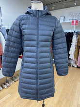 Load image into Gallery viewer, TNA Packable light down coat XS