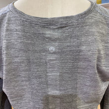 Load image into Gallery viewer, Lululemon long sleeve top 8
