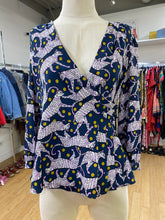 Load image into Gallery viewer, Kate Spade top 4