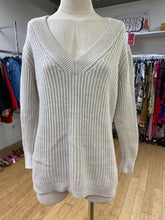 Load image into Gallery viewer, Babaton merino wool sweater 2XS
