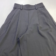 Load image into Gallery viewer, Lululemon pants XXXS