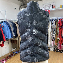 Load image into Gallery viewer, Eddie Bauer down vest M