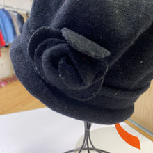 Load image into Gallery viewer, Parkhurst wool hat