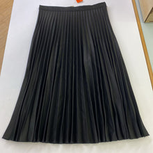 Load image into Gallery viewer, Michael Kors pleated skirt 0