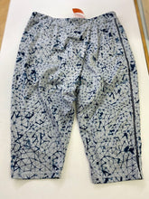 Load image into Gallery viewer, Lululemon crossover harem capri 8