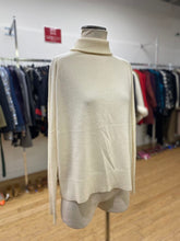 Load image into Gallery viewer, Line cashmere open back sweater M