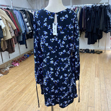 Load image into Gallery viewer, Dynamite floral dress NWT XL