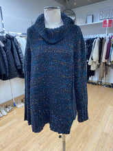 Load image into Gallery viewer, Habitat thick sweater XL