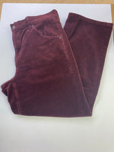 Load image into Gallery viewer, Banana Republic Corduroy jeans 32