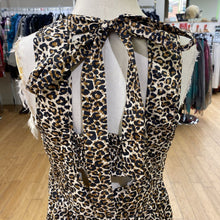 Load image into Gallery viewer, Skies Are Blue leopard dress M