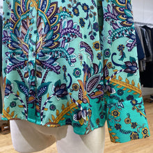 Load image into Gallery viewer, Maison D'Amelie satiny top S