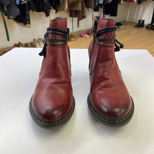 Load image into Gallery viewer, Sena cowboy booties 39