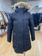 Load image into Gallery viewer, Nobis winter coat L
