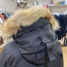 Load image into Gallery viewer, Nobis winter coat L
