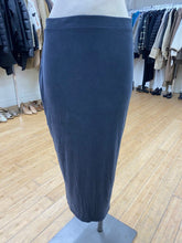 Load image into Gallery viewer, Lululemon modal pull on skirt M