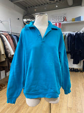 Load image into Gallery viewer, TNA Boyfriend Fleece sweater M