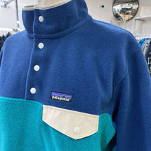 Load image into Gallery viewer, Patagonia fleece pullover L