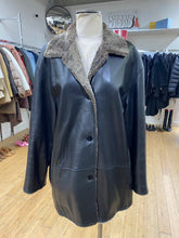 Load image into Gallery viewer, Danier leather reversible coat M