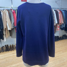 Load image into Gallery viewer, Lord & Taylor Merino wool sweater S
