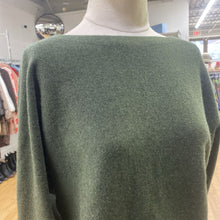 Load image into Gallery viewer, H Halston cashmere sweater M