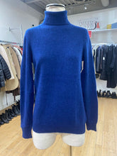 Load image into Gallery viewer, Hudson's Bay Company cashmere sweater M
