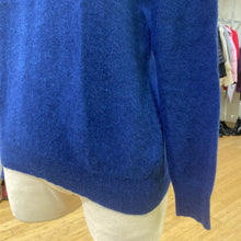Load image into Gallery viewer, Hudson's Bay Company cashmere sweater M