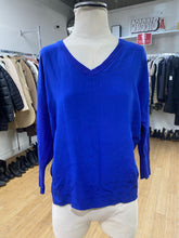 Load image into Gallery viewer, Essentials Antwerp merino wool/silk/blend top S