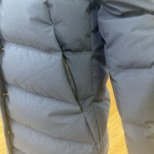 Load image into Gallery viewer, OOKPIK down coat S