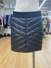 Load image into Gallery viewer, Krimson Klover quilted/knit skirt M