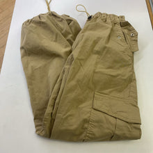 Load image into Gallery viewer, Reformation Cargo Pants 26