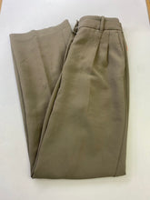 Load image into Gallery viewer, Aritzia dress pants 4