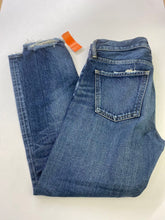Load image into Gallery viewer, Moussy Vintage cropped leg jeans 27