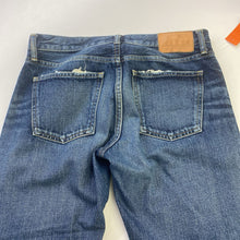 Load image into Gallery viewer, Moussy Vintage cropped leg jeans 27