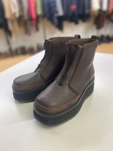 Load image into Gallery viewer, UGG platform boots 5/36
