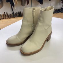 Load image into Gallery viewer, J Crew leather boots 7