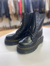 Load image into Gallery viewer, Dr. Martens Jadon Hi platform boots 6/37